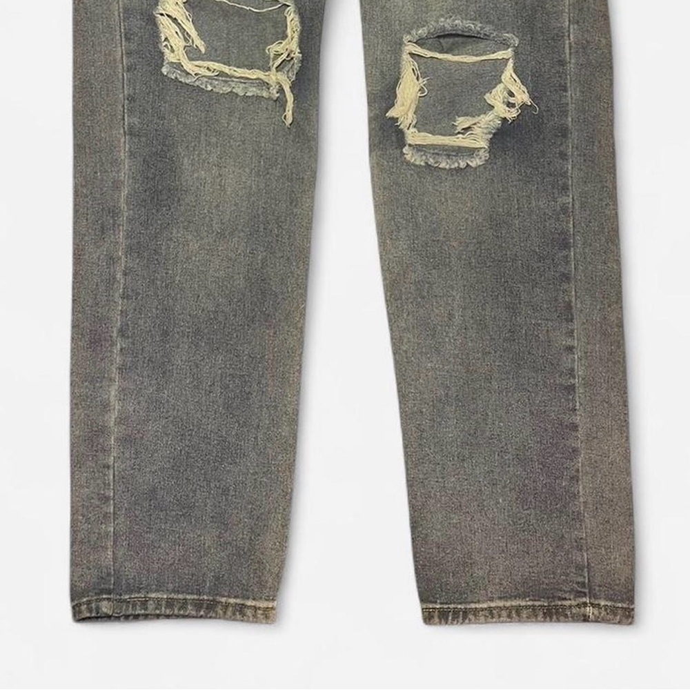 High-Waisted Ripped Jeans - Picture 5 of 6